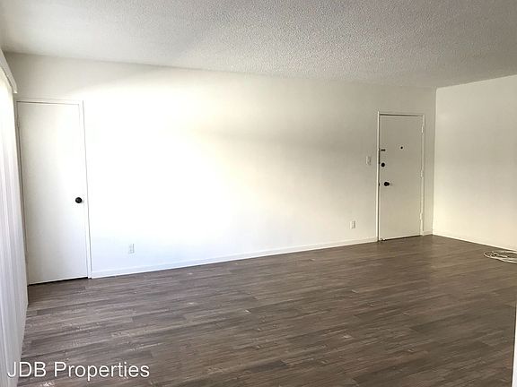 4th image of 11931 Dorothy St APT 16