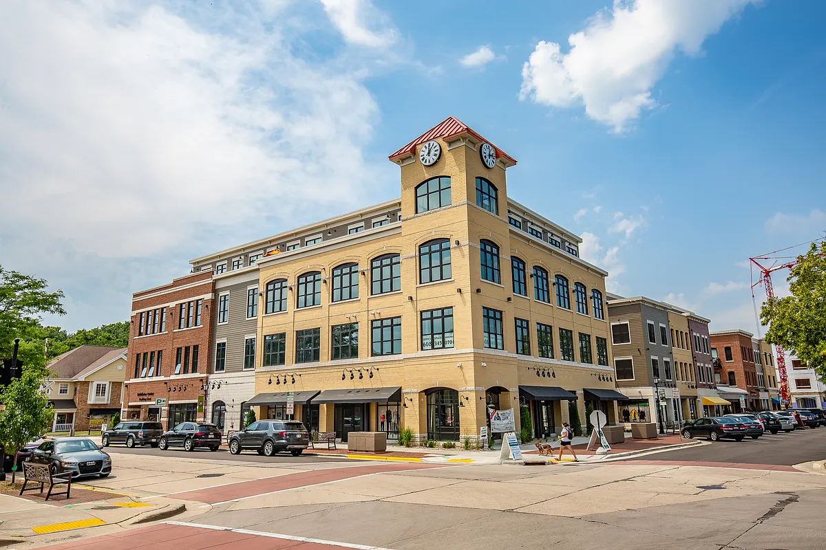 Building Photo - Middleton Center
