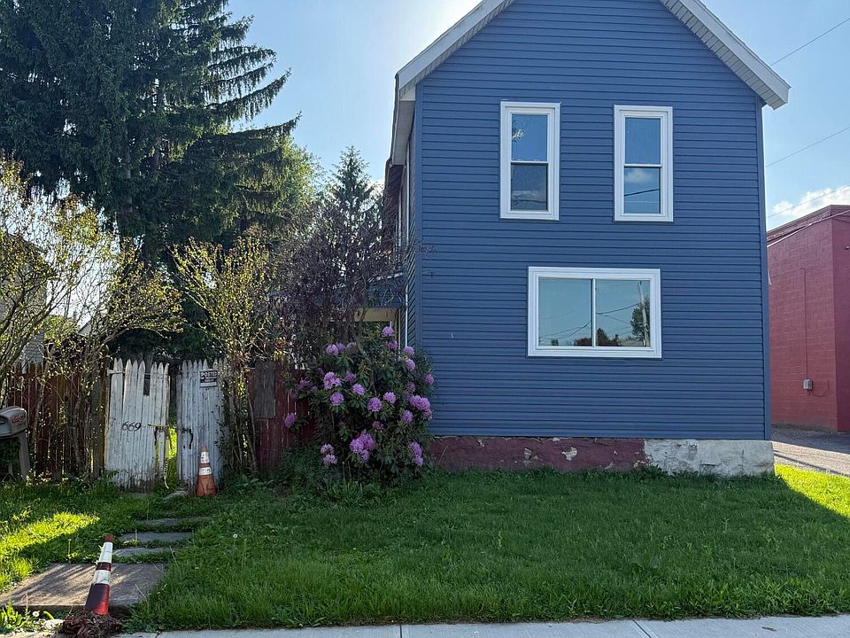 1st image of 669 Rose St