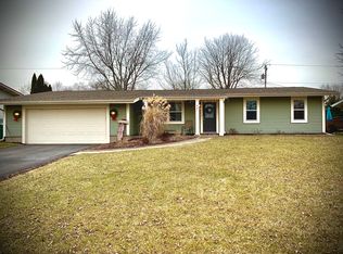 421 Sherman Dr, Valparaiso, IN 46385