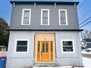 251 Page St NE, Grand Rapids, MI 49505