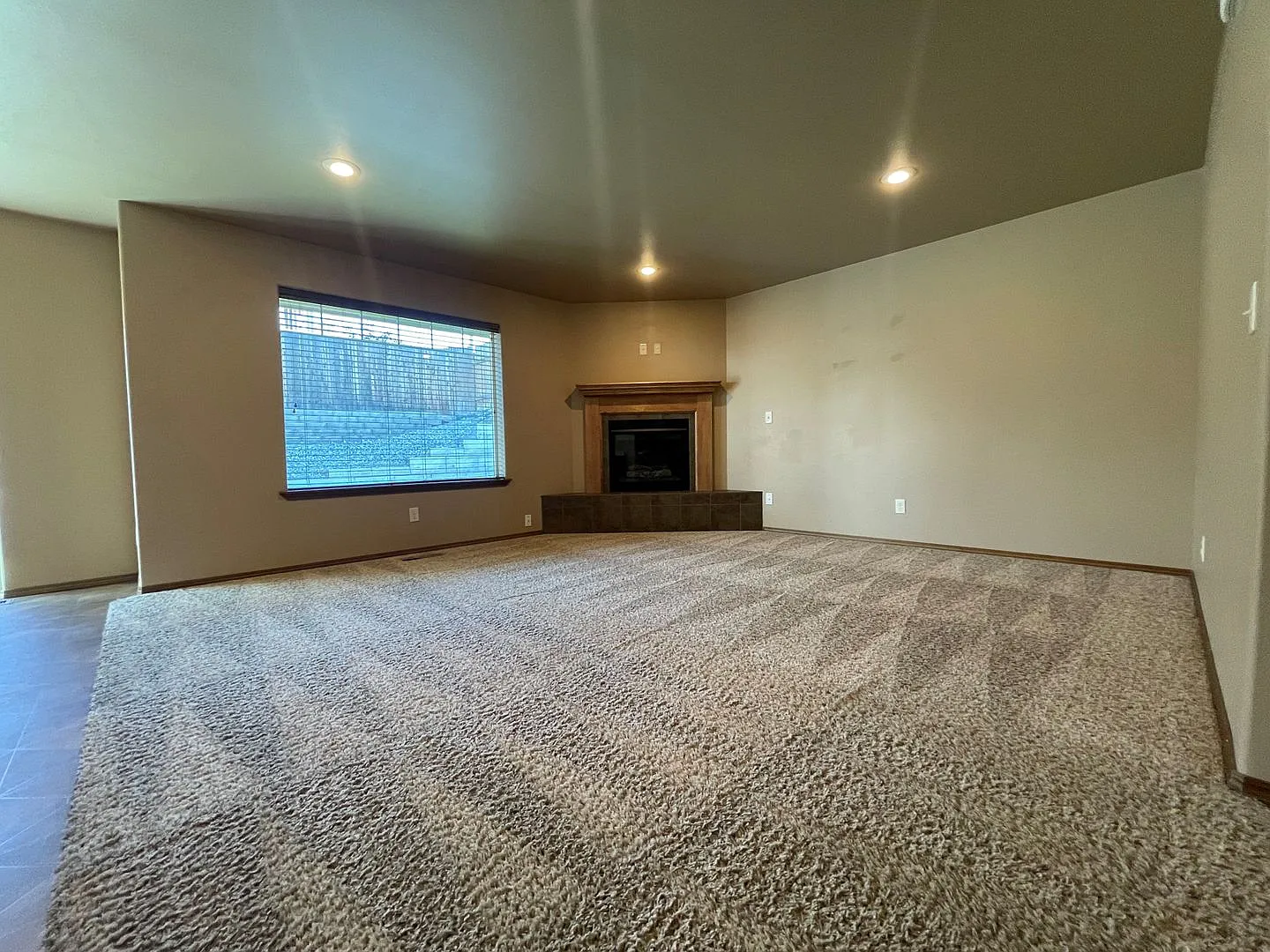 Beautiful Home available Now — Photo 4