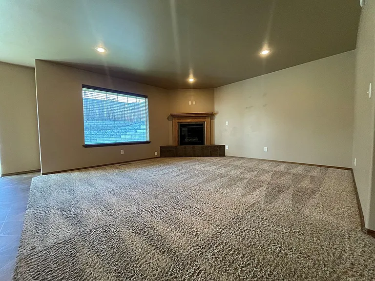 907 Fawn Cir — Photo 4