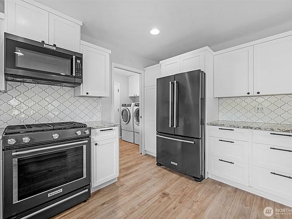 4th image of 17323 58th Street SE