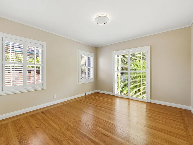 126 Jeter St — Photo 22