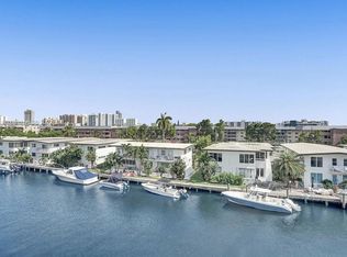 3702 NE 171st St APT 18, North Miami Beach, FL 33160