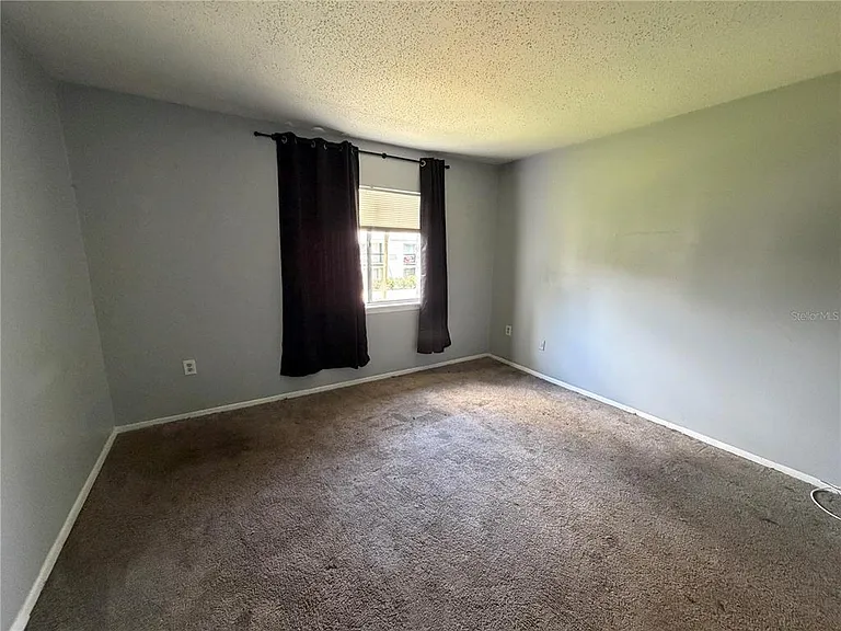 4215 S Semoran Blvd #15 — Photo 8