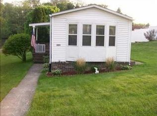 2004 Foxwood Dr, Elizabeth, PA 15037