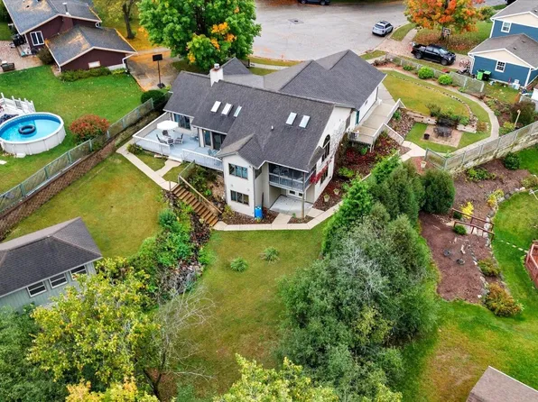 710 Moraine COURT, Kewaskum, WI 53040