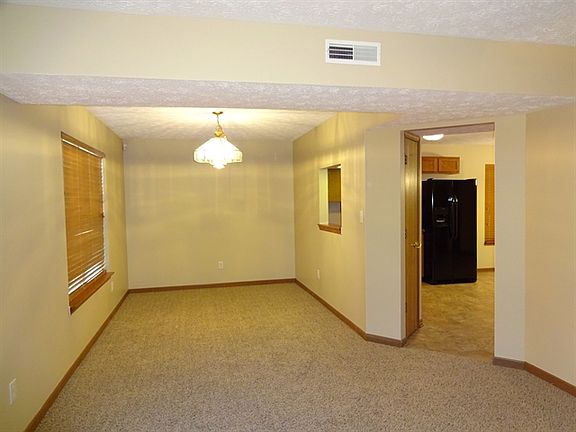 4th image of 6765 Wimbledon Dr
