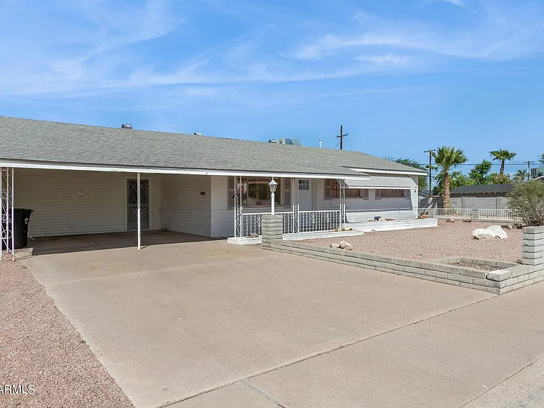 7344 E Polk St — Photo 3