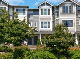 3002 SW Bataan St, Seattle, WA 98126