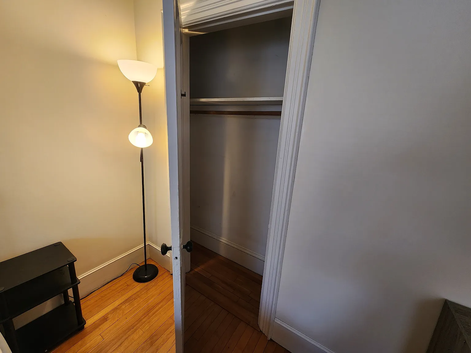 4 bed, 1800 sqft, $1,300 — Photo 2