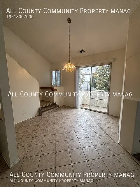 2 Bedroom 2 Bathroom with Loft Two Level Condo for Rent in Ontario — Photo 2