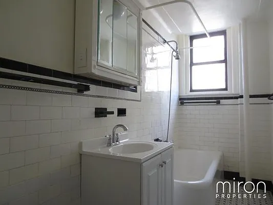 Rented by Miron Properties | media 6