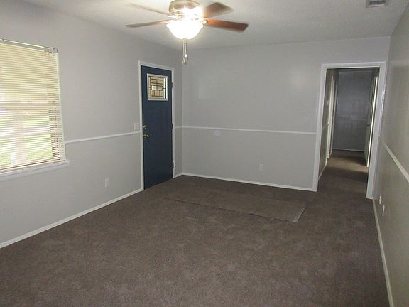 5th image of 307 S Baker St