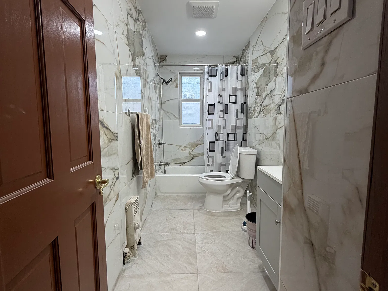 4 bed, 1000 sqft, $3,500 — Photo 4