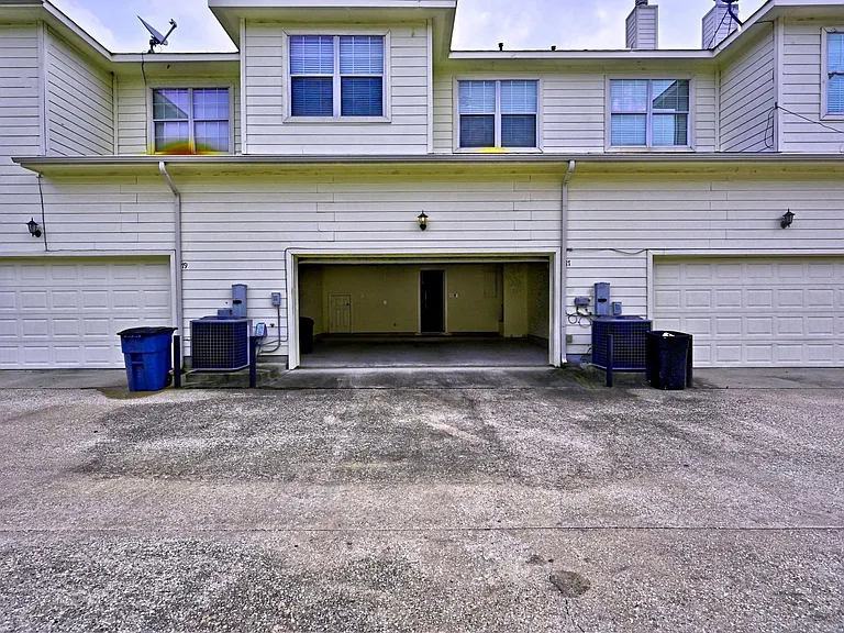2865 Westhollow Dr #70 — Photo 30
