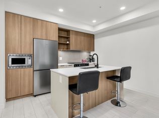13439 94a Ave #204, Surrey, BC V3V 0G9
