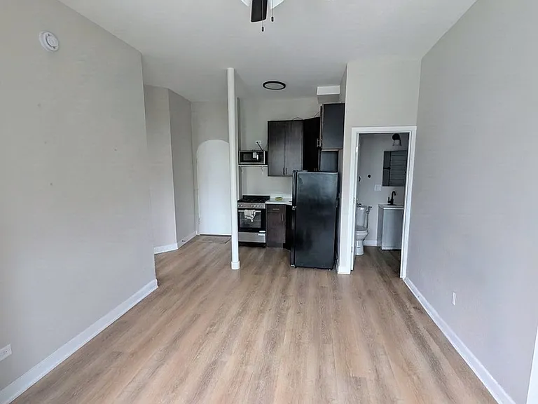 3015 N Milwaukee Ave #206 — Photo 4