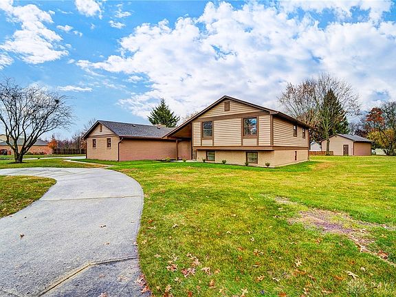 3rd image of 2100 Pelwood Dr
