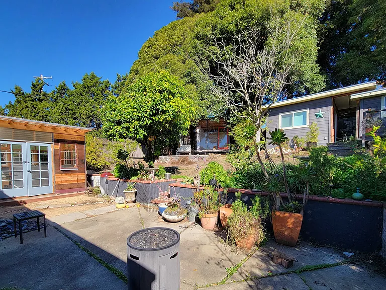 118 El Verano — Photo 14