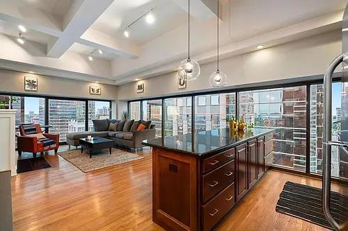 1101 Walnut St #1207 Photo 1