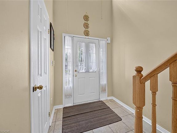 3rd image of 800 Paramount Dr #77