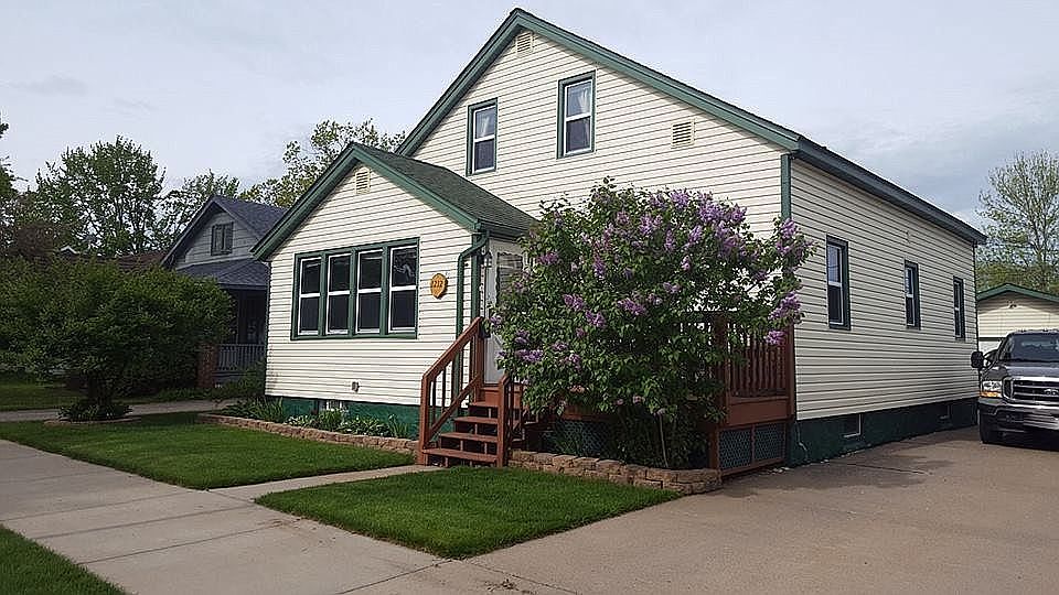 1st image of 1212 S 10th Ave