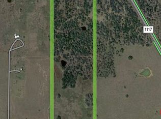 Lakey Rd, Nixon, TX 78140