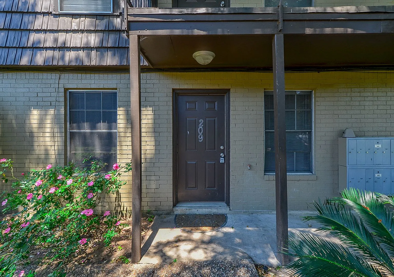 Katy Oaks 1518 — Photo 4