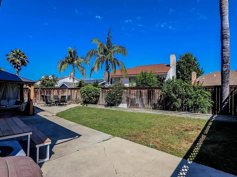 25051 Katie Ave — Photo 28