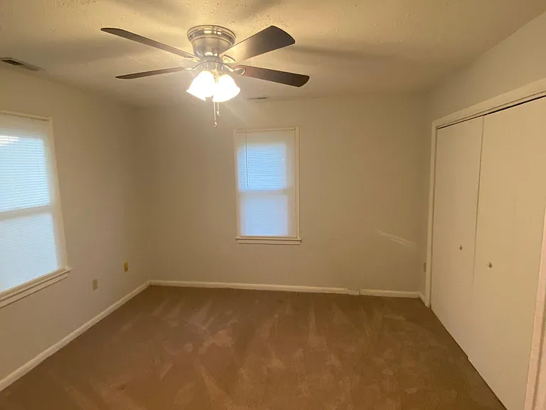 2642 Morrell Ave — Photo 7