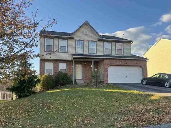 125 Tuscany Estates Dr, Finleyville, PA 15332