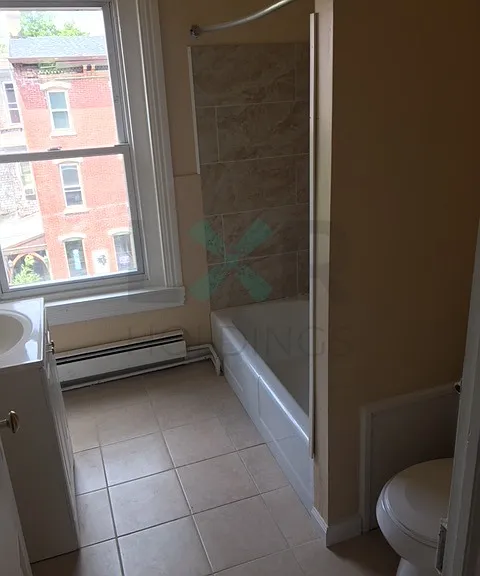1044 Dekalb St #2F — Photo 7