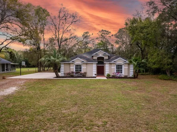 24520 Rolling Oak Rd, Sorrento, FL 32776