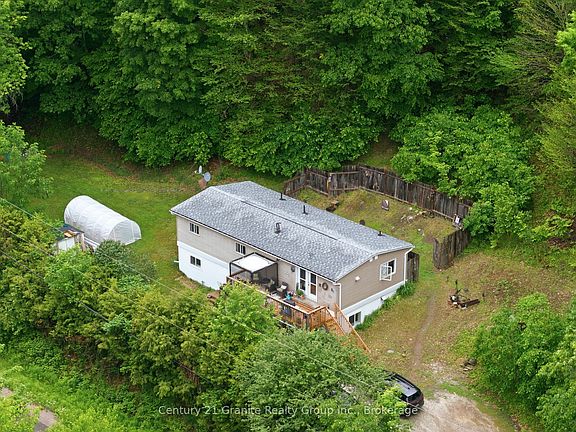 2nd image of 2427 N Shore Rd