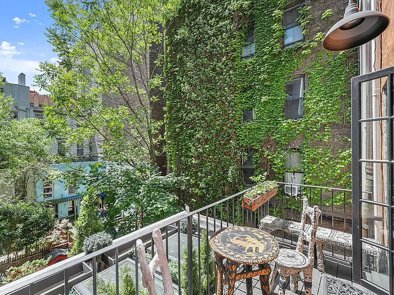 260 W 25th St #2 — Photo 1