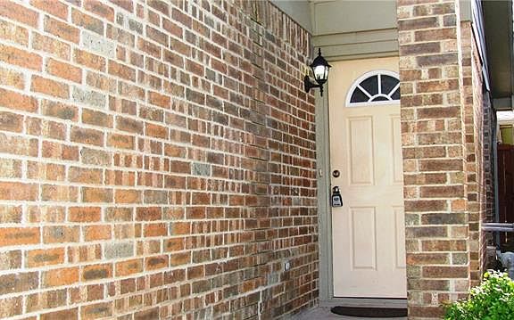5th image of 2233 Bunker Hill Dr