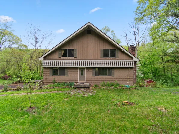 31 Turkey Plain Road, Bethel, CT 06801