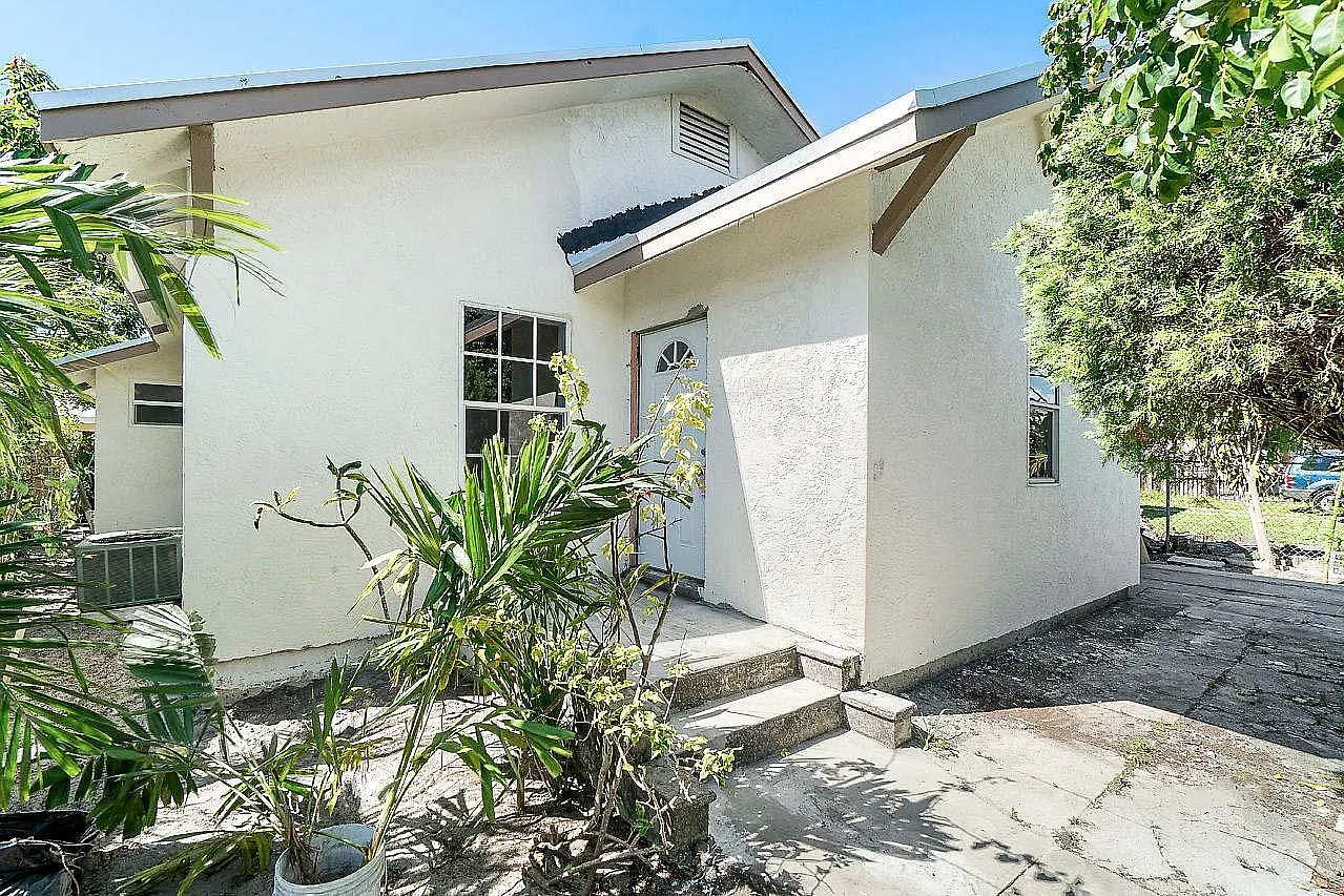2 bed, 2.0 bath, 566 sqft, $1,850 — Photo 1