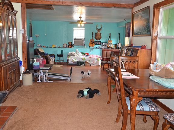 HOUSE: Dine Rm to Liv Rm