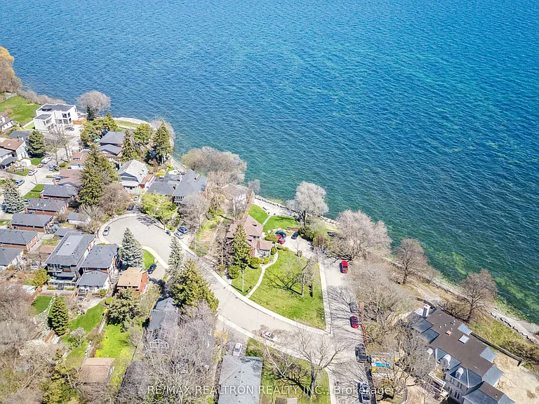 2585 Lake Shore Blvd W — Photo 48