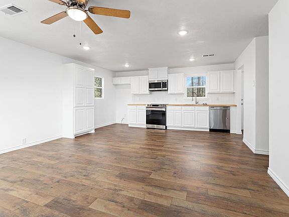 4th image of 579 Jordan Dr