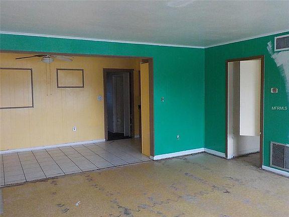 2nd image of 1120 Romano Ave