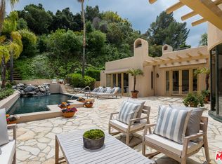 520 Evelyn Pl, Beverly Hills, CA 90210