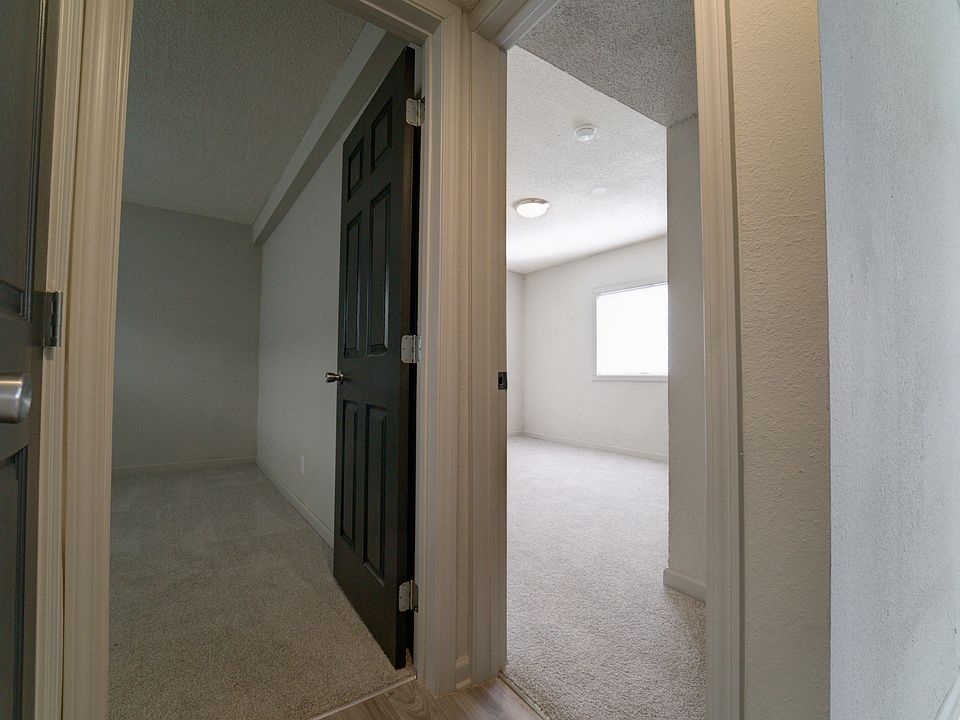 1st image of 1462 Memorial Dr #A-a02