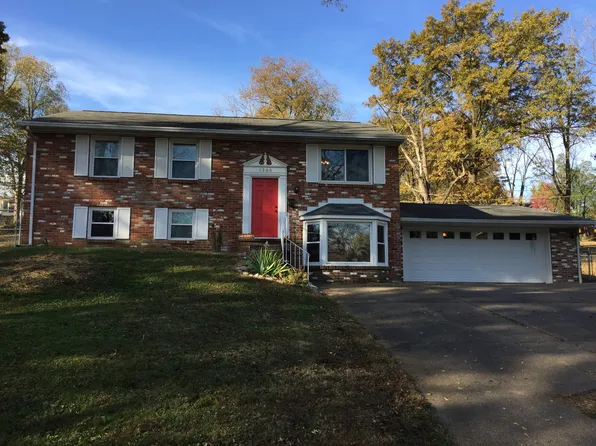 1360 Woodbine Ln, Evansville, IN 47710