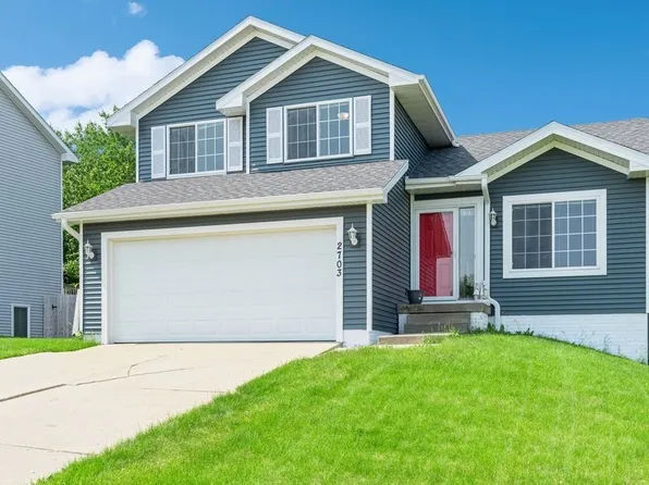 2703 Fayrdale Dr, Des Moines, IA 50320