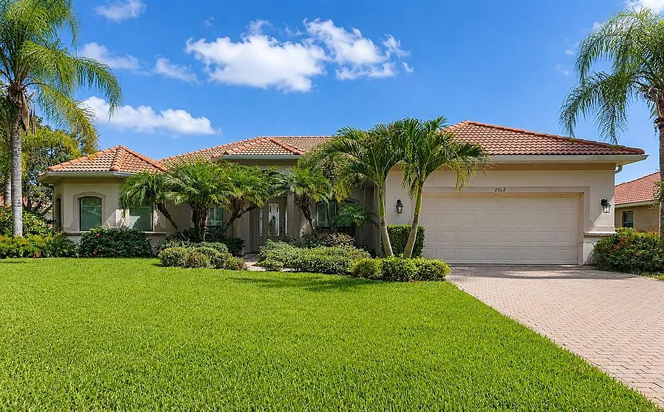 2012 Island Estates Dr